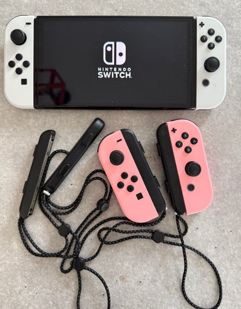 Nintendo Switch OLED - Bon état